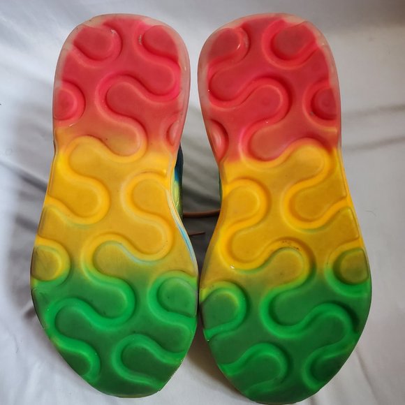 Stella McCartney Eclypse Printed Faux Leather Suede Exaggerated sole sneaker. - Picture 11 of 11